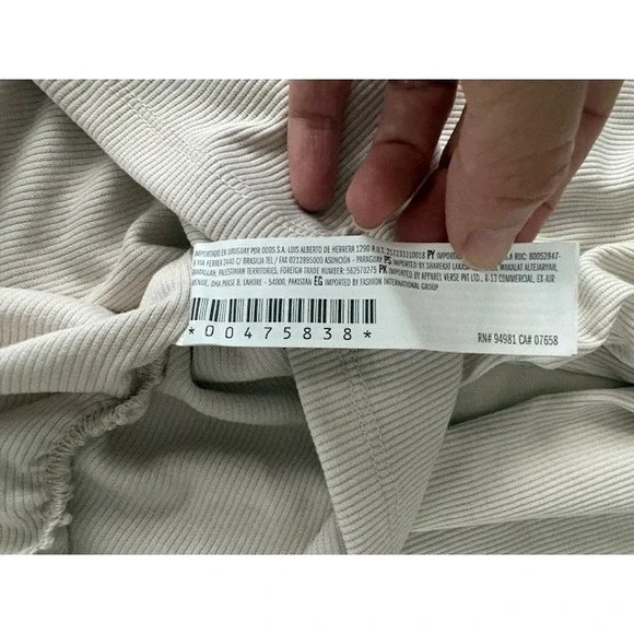 Forever 21 Women Size Small Ribbed Long Sleeve Top Beige Ruched Side Mock Neck - Picture 14 of 15